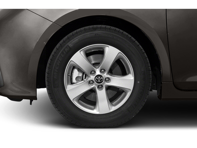 2019 Toyota Sienna SE Minivan 4D