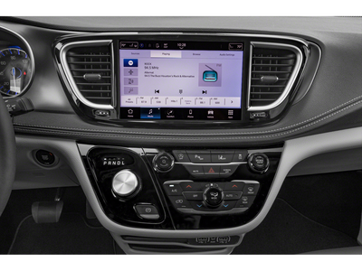 2023 Chrysler Pacifica Touring L Van 4D