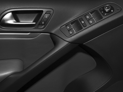 2018 Volkswagen Tiguan Limited 2.0T Sport Utility 4D