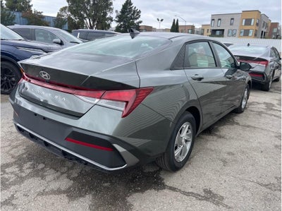 2026 Hyundai ELANTRA SE Sedan 4D