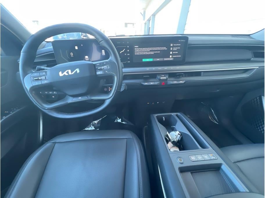 2024 Kia EV9 Light Long Range Sport Utility 4D