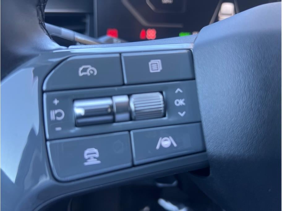 2024 Kia EV9 Light Long Range Sport Utility 4D