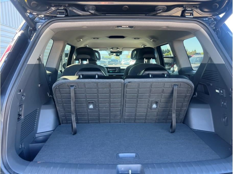 2024 Kia EV9 Light Long Range Sport Utility 4D