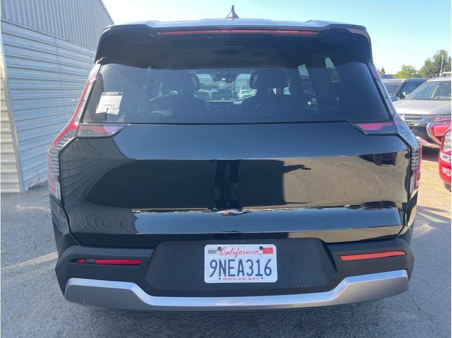 2024 Kia EV9 Light Long Range Sport Utility 4D