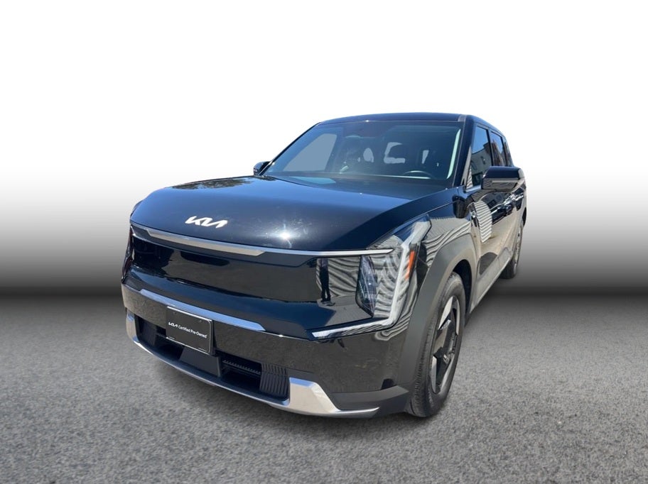 2024 Kia EV9 Light Long Range Sport Utility 4D