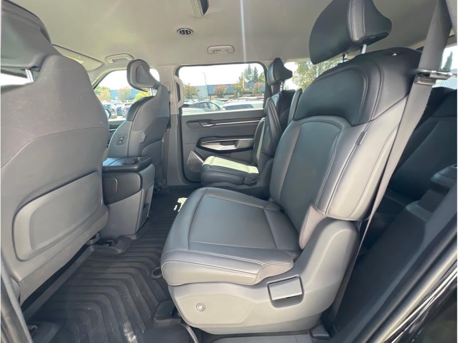 2024 Kia EV9 Light Long Range Sport Utility 4D