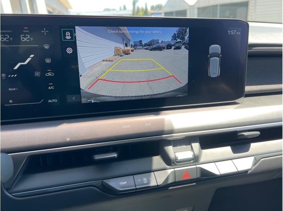 2024 Kia EV9 Light Long Range Sport Utility 4D
