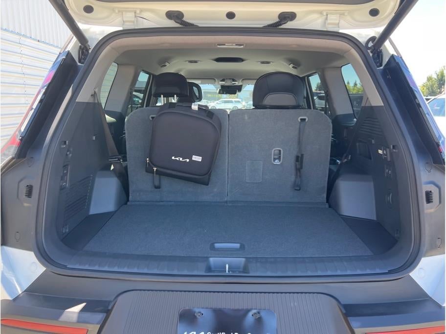 2024 Kia EV9 Light Long Range RWD