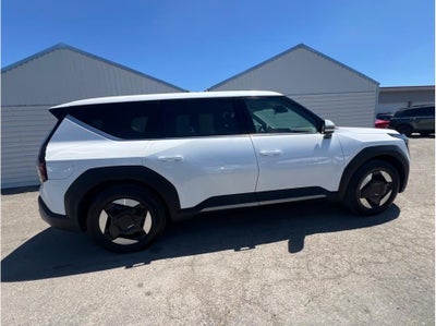 2024 Kia EV9 Light Long Range RWD
