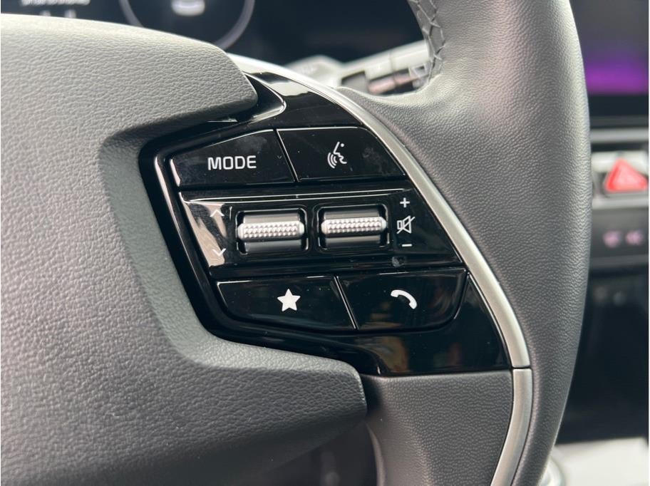 2023 Kia Niro EV Wind Wagon 4D