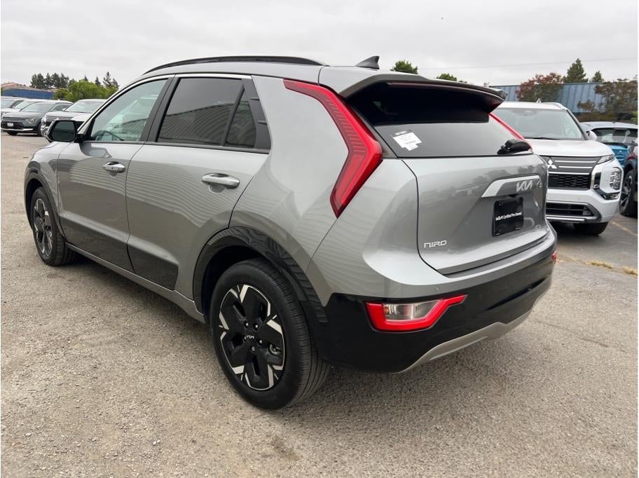 2023 Kia Niro EV Wind Wagon 4D