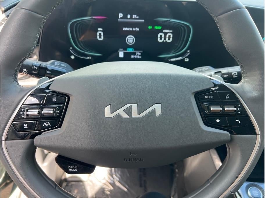 2023 Kia Niro SX Wagon 4D