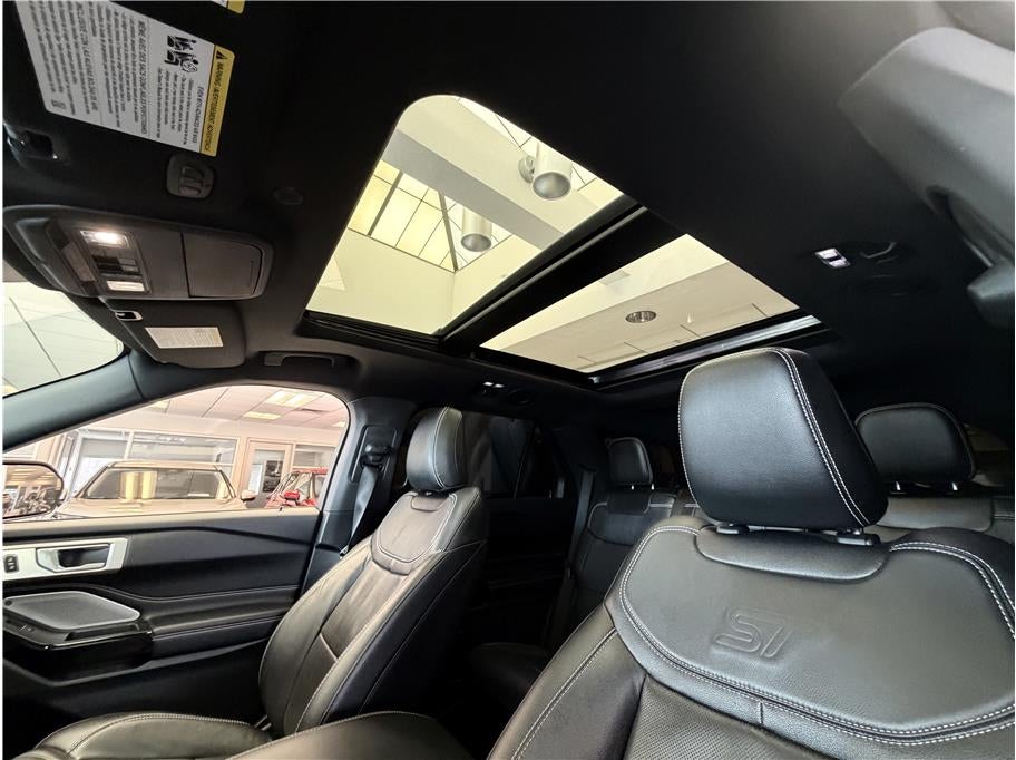 2021 Ford Explorer ST Sport Utility 4D