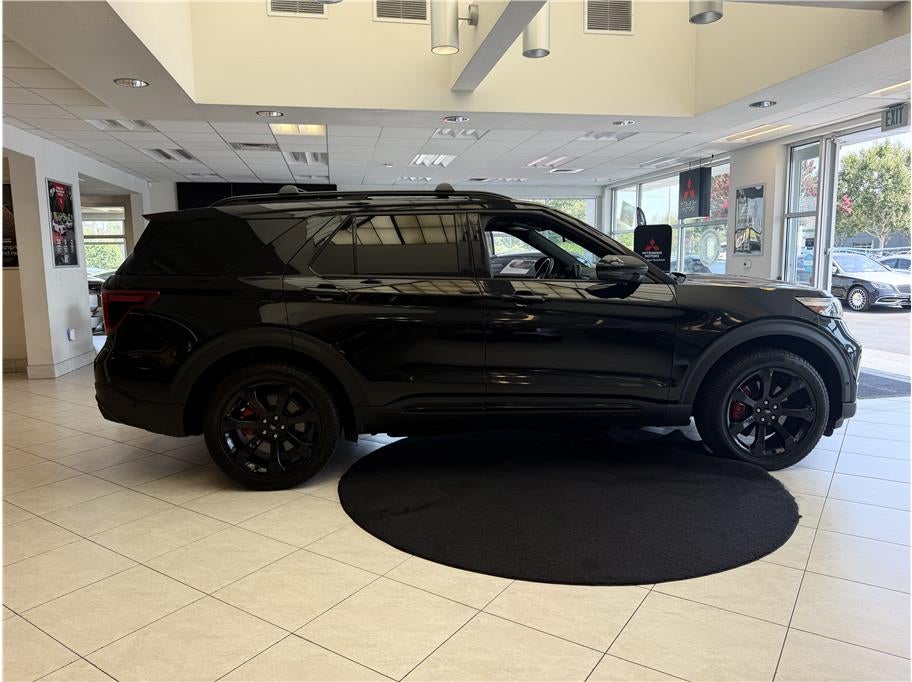 2021 Ford Explorer ST Sport Utility 4D