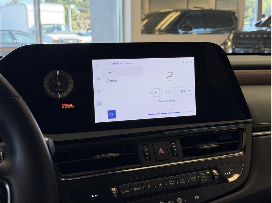 2025 Lexus ES ES 300h Sedan 4D