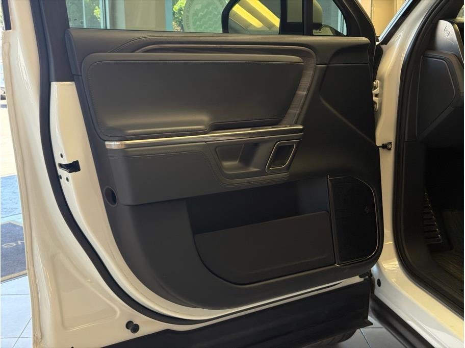 2024 Rivian R1S Quad Large Sport Utility 4D