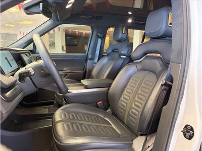 2024 Rivian R1S Quad Large Sport Utility 4D