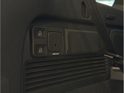2024 Rivian R1S Quad Large Sport Utility 4D