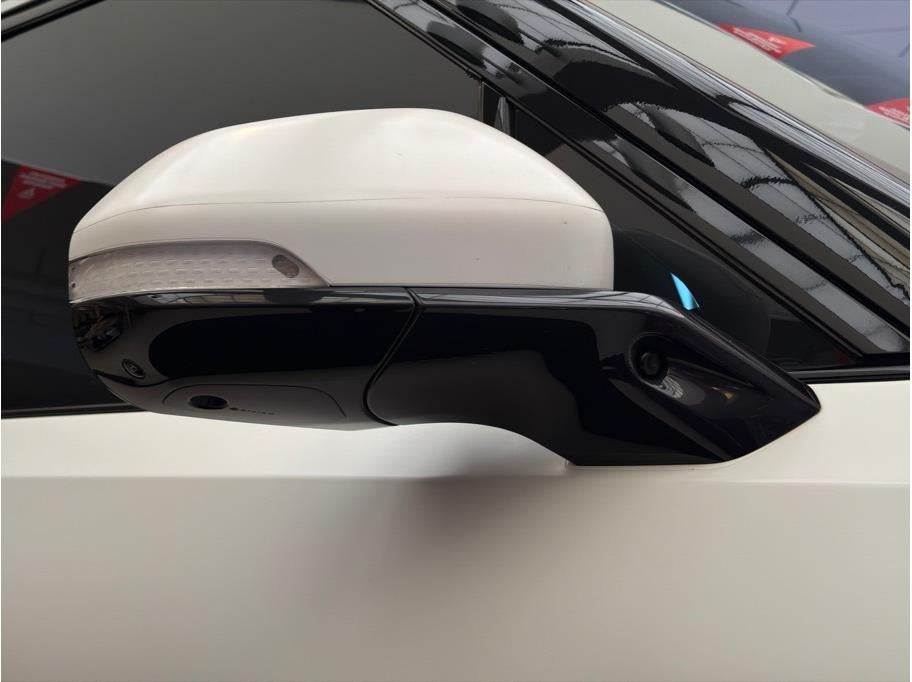 2024 Rivian R1S Quad Large Sport Utility 4D