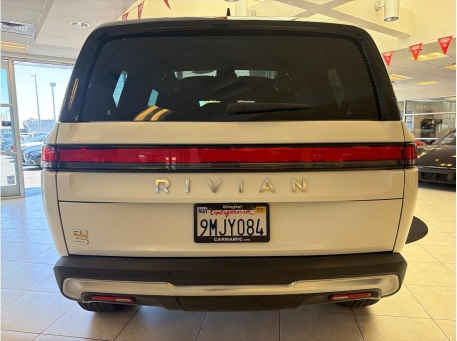 2024 Rivian R1S Quad Large Sport Utility 4D