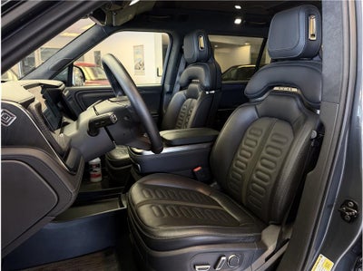 2024 Rivian R1S Dual Standard+ Sport Utility 4D