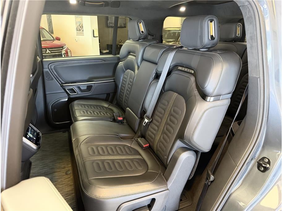 2024 Rivian R1S Dual Standard+ Sport Utility 4D