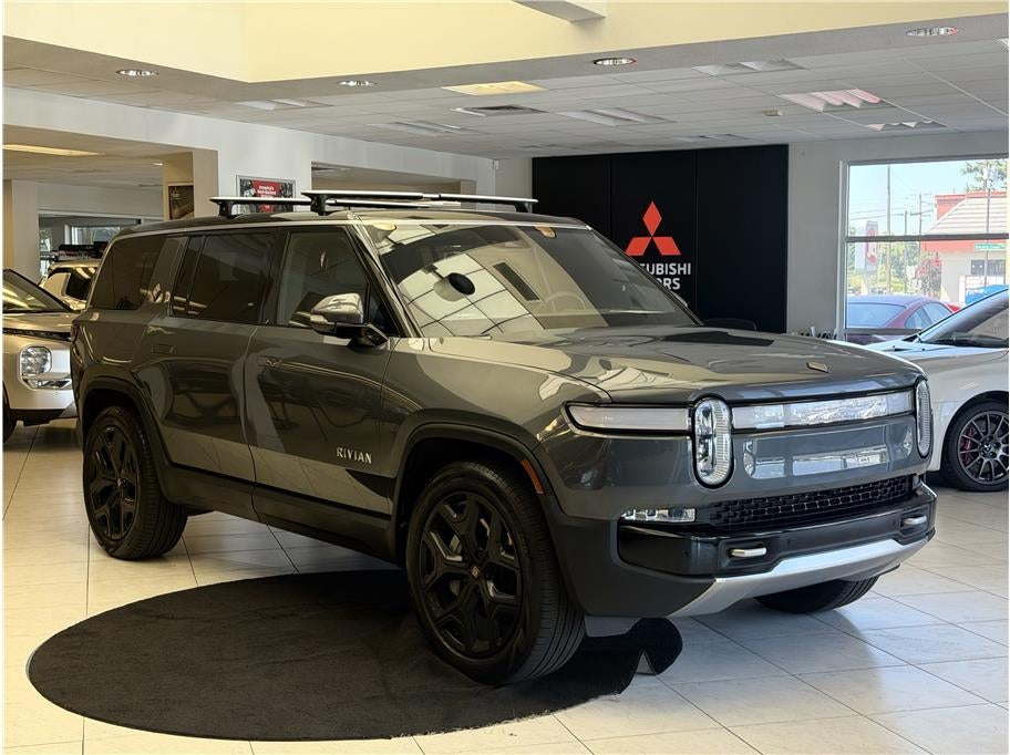 2024 Rivian R1S Dual Standard+ Sport Utility 4D