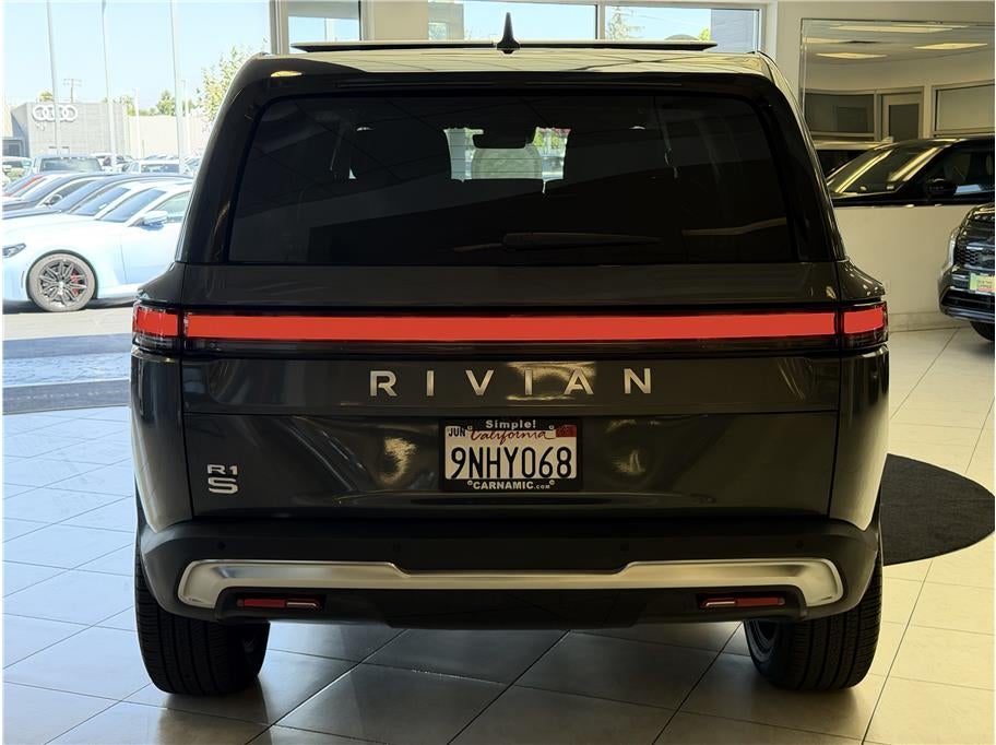 2024 Rivian R1S Dual Standard+ Sport Utility 4D