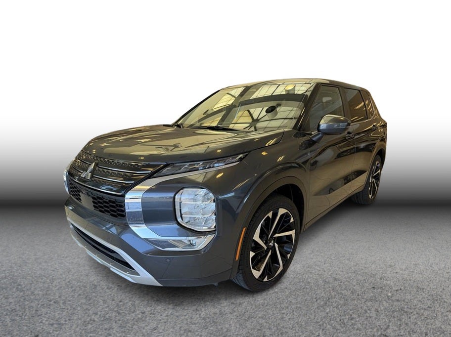 2024 Mitsubishi Outlander SE Sport Utility 4D