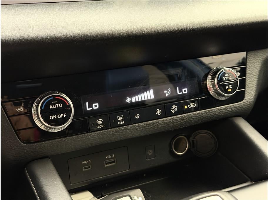 2024 Mitsubishi Outlander SE Sport Utility 4D