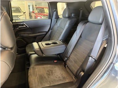 2024 Mitsubishi Outlander SE Sport Utility 4D