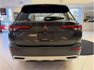 2024 Mitsubishi Outlander SE Sport Utility 4D