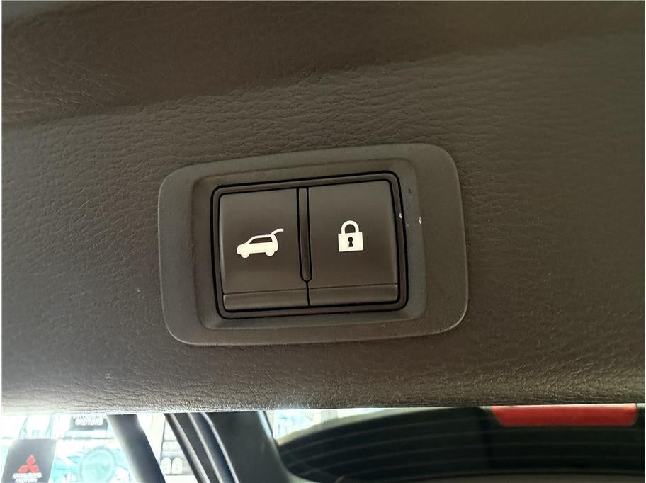 2024 Mitsubishi Outlander SE Sport Utility 4D