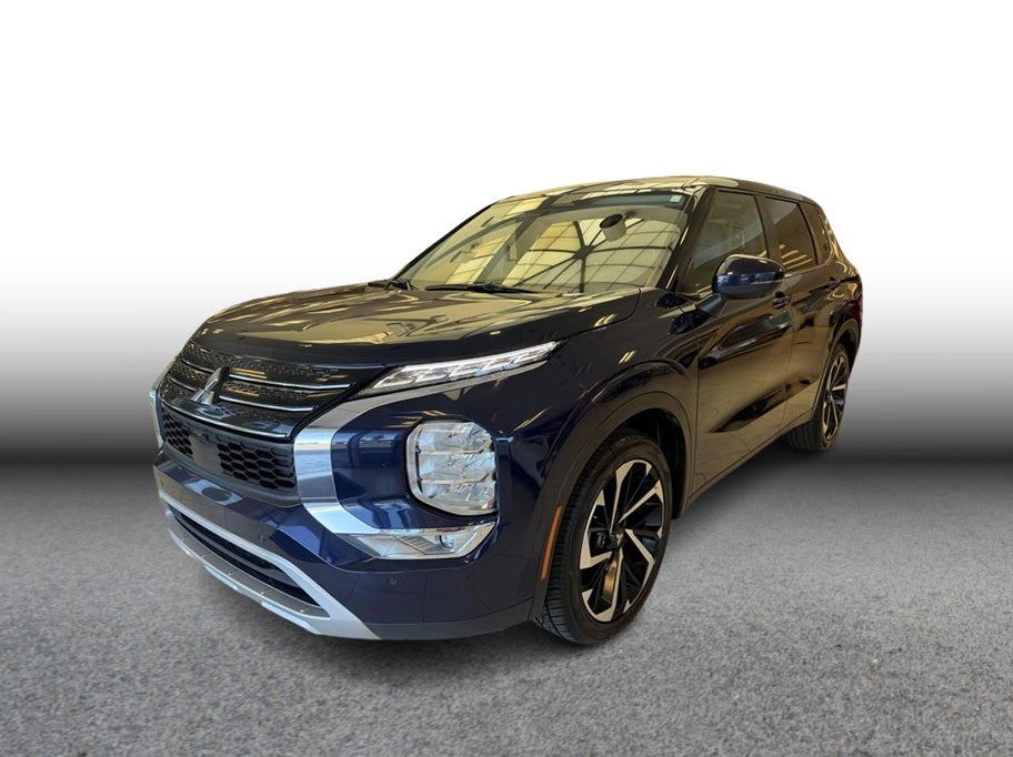 2024 Mitsubishi Outlander SE Sport Utility 4D