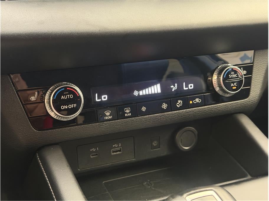 2024 Mitsubishi Outlander SE Sport Utility 4D