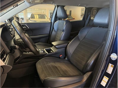 2024 Mitsubishi Outlander SE Sport Utility 4D
