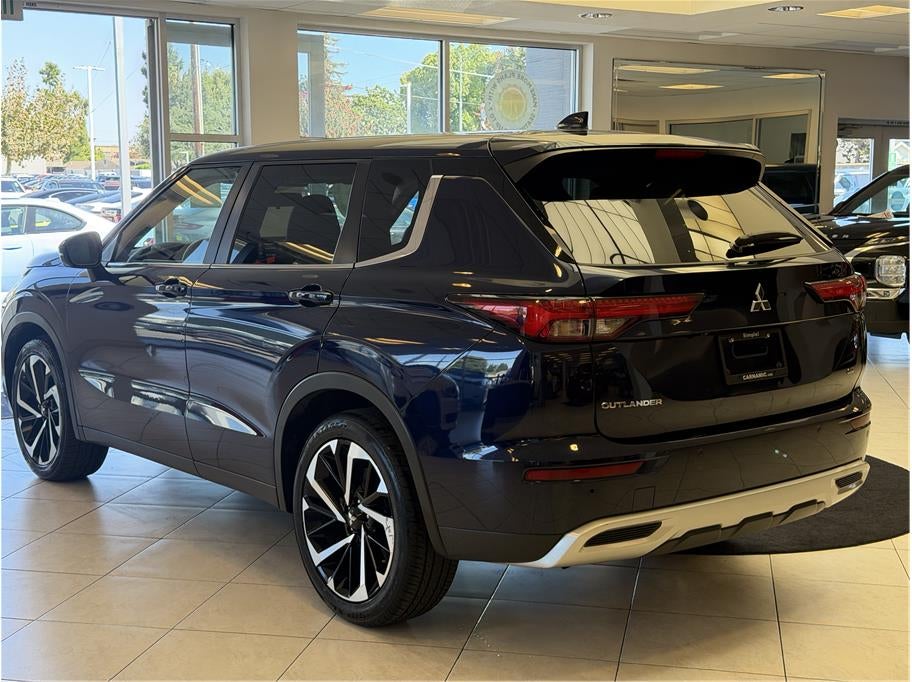 2024 Mitsubishi Outlander SE Sport Utility 4D
