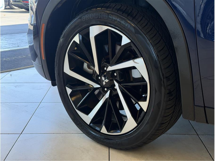 2024 Mitsubishi Outlander SE Sport Utility 4D