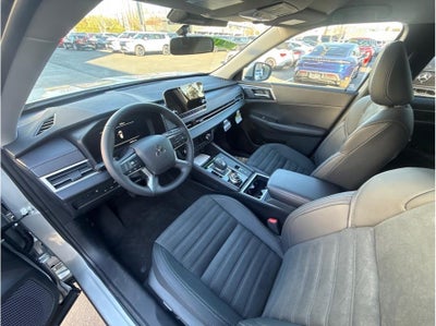 2025 Mitsubishi Outlander PHEV SE