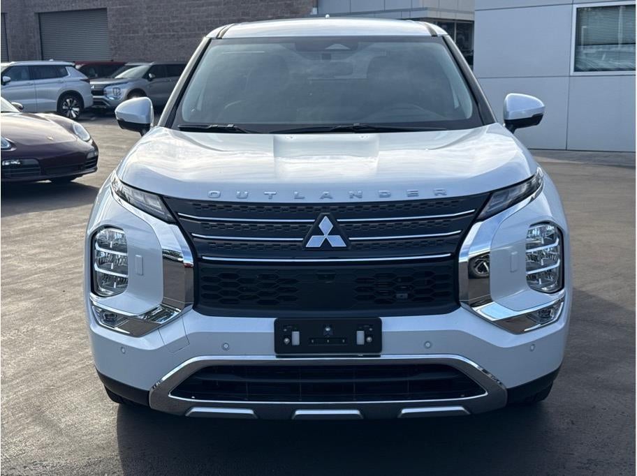 2025 Mitsubishi Outlander PHEV SE