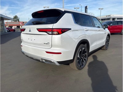 2025 Mitsubishi Outlander PHEV SE
