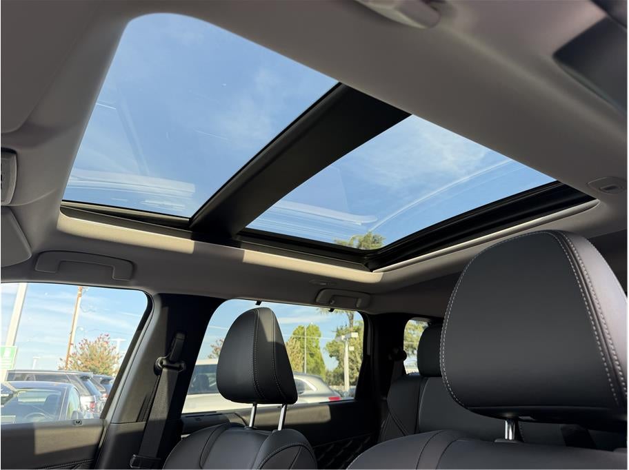2025 Mitsubishi Outlander PHEV SEL