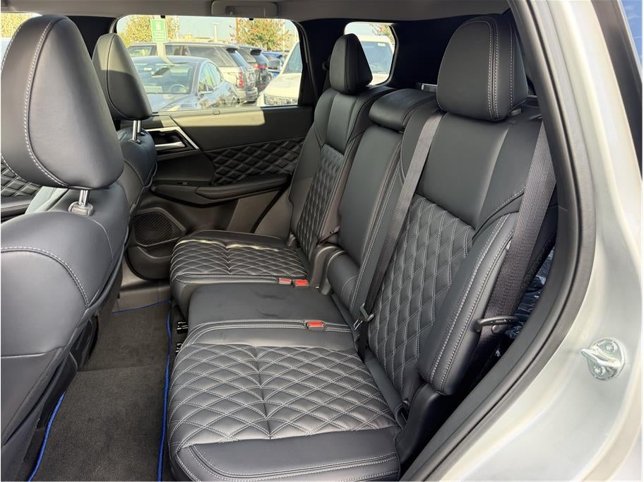 2025 Mitsubishi Outlander PHEV SEL