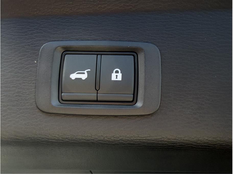 2025 Mitsubishi Outlander PHEV SEL