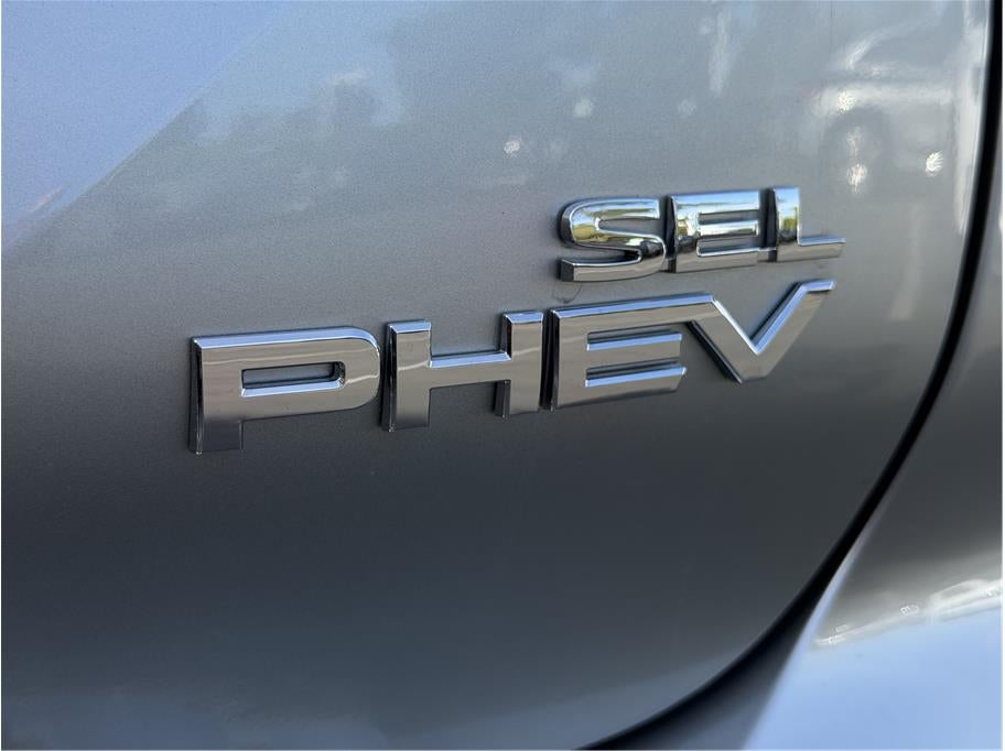 2025 Mitsubishi Outlander PHEV SEL