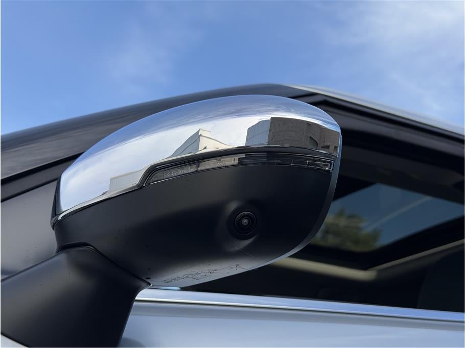 2025 Mitsubishi Outlander PHEV SEL