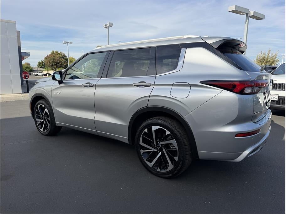 2025 Mitsubishi Outlander PHEV SEL