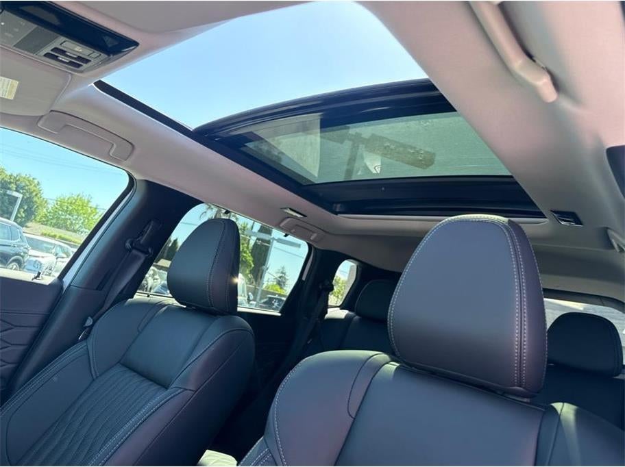 2025 Mitsubishi Outlander PHEV SEL Sport Utility 4D