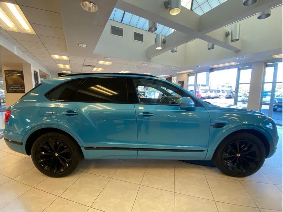 2020 Bentley Bentayga V8 Sport Utility 4D