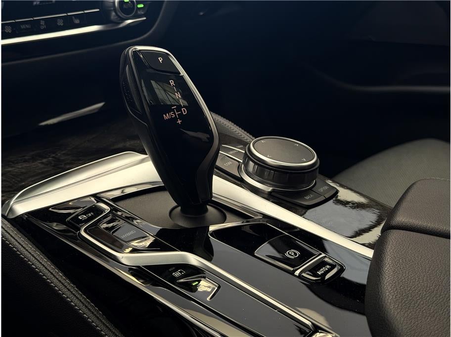 2023 BMW 5 Series 530e Sedan 4D